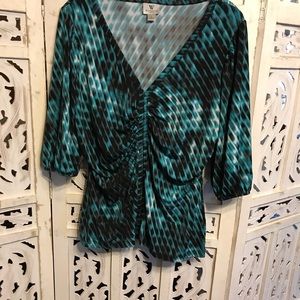 Blouse teal/black size L. V-neck